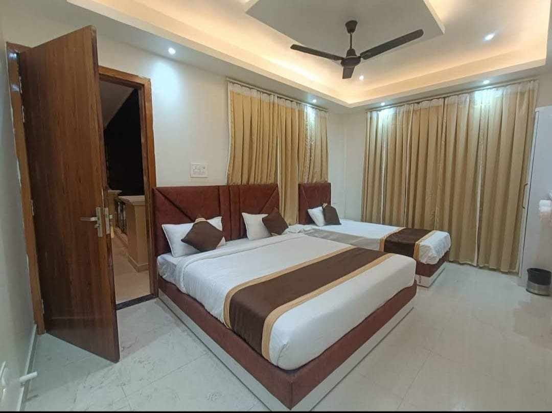 3 Bed Non-AC at Sri Janaki Mahal Trust - Comfortable room with natural ventilation